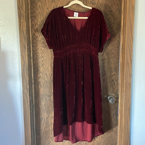 CAbi Women's Size Medium Crushed Velvet Grace Tribute Dress Dress Style # 3696 - Picture 4 of 7